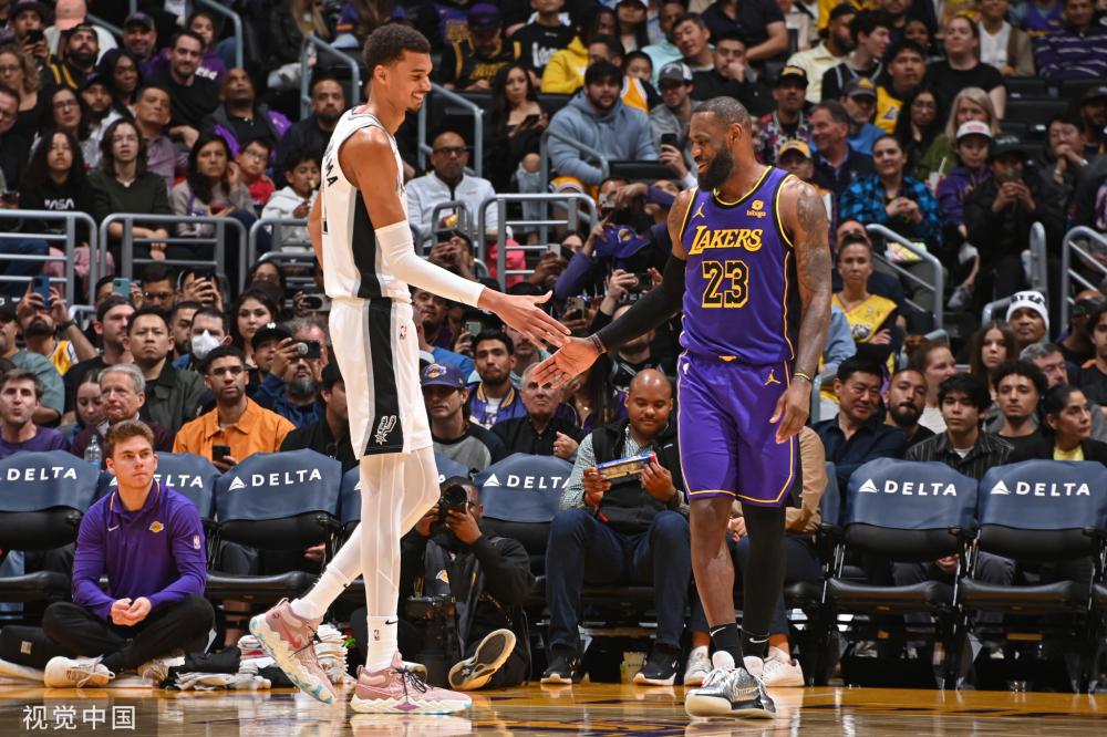 经验丰富的 经验丰富的